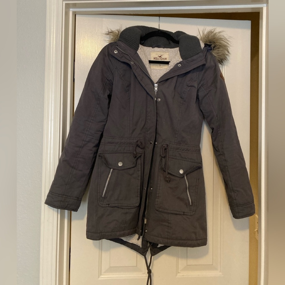 Women’s Grey Hollister Parka size Small
